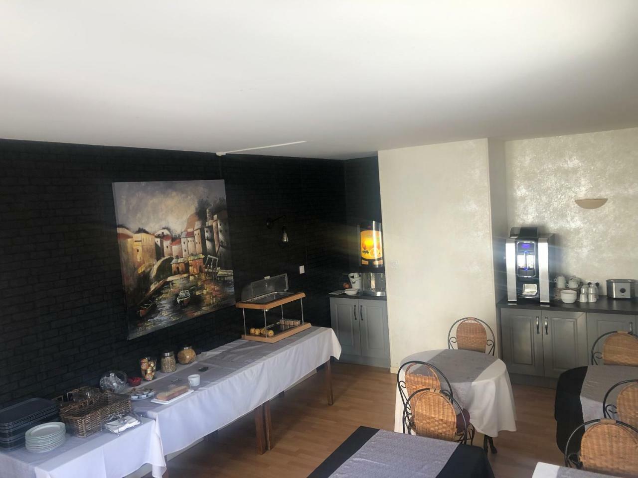 Logis Hotels - Hotel Et Restaurant Les Cordeliers Casteljaloux Zewnętrze zdjęcie