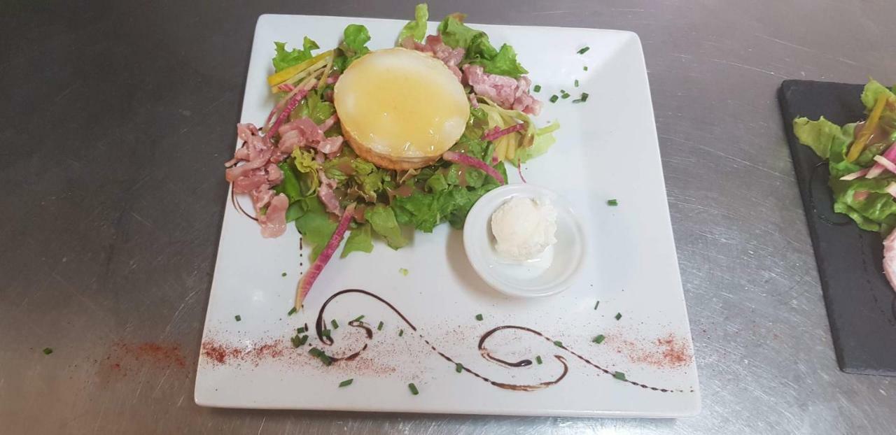 Logis Hotels - Hotel Et Restaurant Les Cordeliers Casteljaloux Zewnętrze zdjęcie